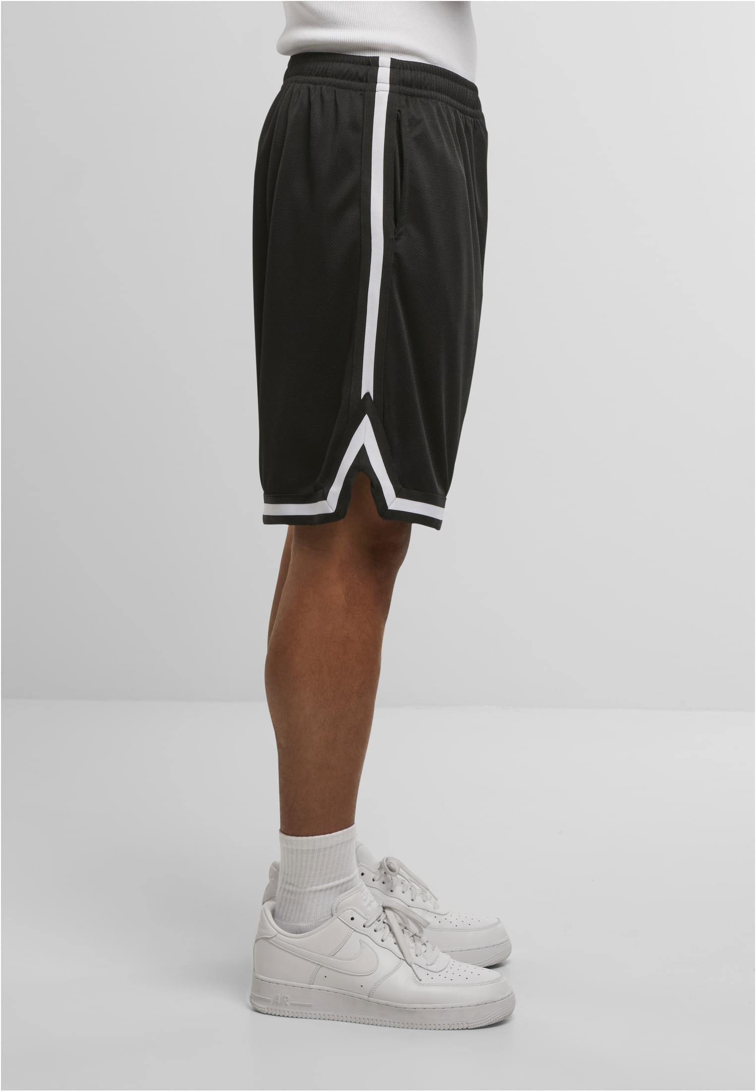 R1M Mesh Short Schwarz